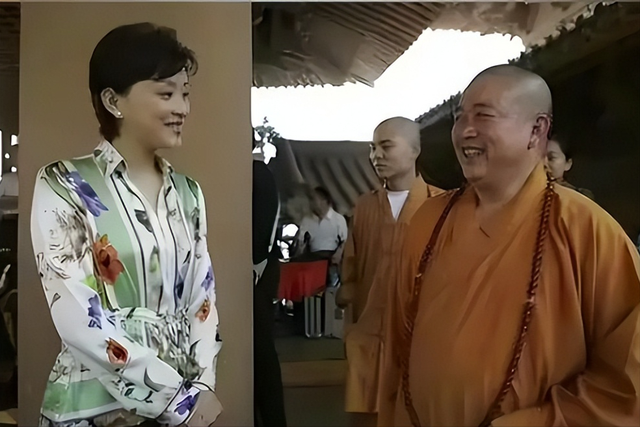 释永信越扒越深！多名女星被牵扯，3大谜团触目惊心，该被解开了