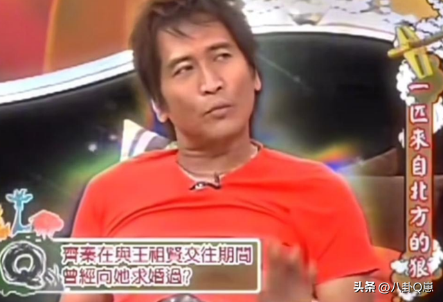 65岁齐秦现状，定居美国，娶小24岁女粉丝为妻，和11岁儿子像爷孙