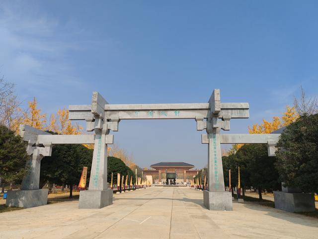 2025北京到海南行程第三天：从郑州CBD到黄帝故里，三千年的穿越