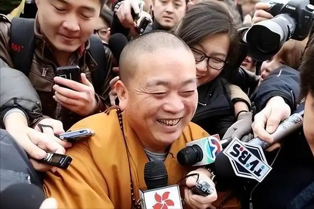 释永信落网第8天，“如来佛祖”饰演者朱龙广逝世，李连杰没说错