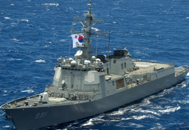 无路可逃？中国还未统台，海军被美日韩联合封锁围堵，要如何破局