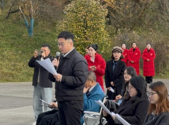 六盘水创新“烟火年味之旅” 以“美食+滑雪”融合模式激发冬季消费新活力