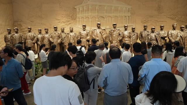 悦·遵义丨红色旅游爆棚！遵义会址单日最高接待近 7 万人次