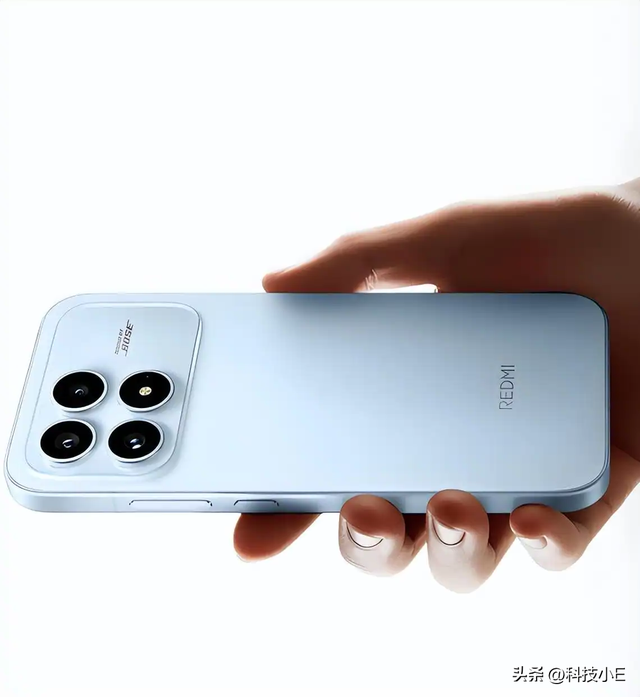 红米打响“价格战”，骁龙8至尊版+7100mAh+长焦镜头，跌至2339元