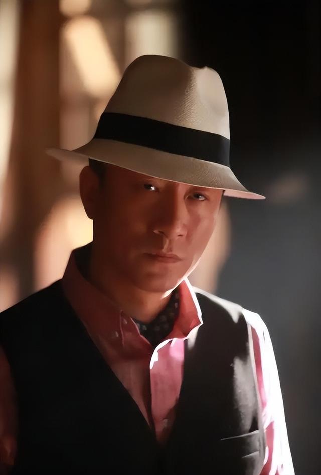 全家移民澳洲传闻真相大白1年	，孙红雷近况曝光，一点都不意外