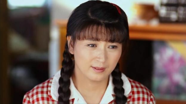 钱再多有什么用？53岁千万身家的闫学晶，每天为32岁儿子操碎了心