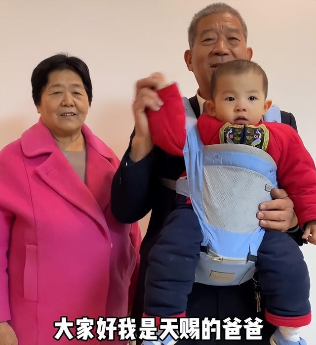 小天赐，终为父母当年的“冲动	”买了单	，年仅6岁活得不像个小孩