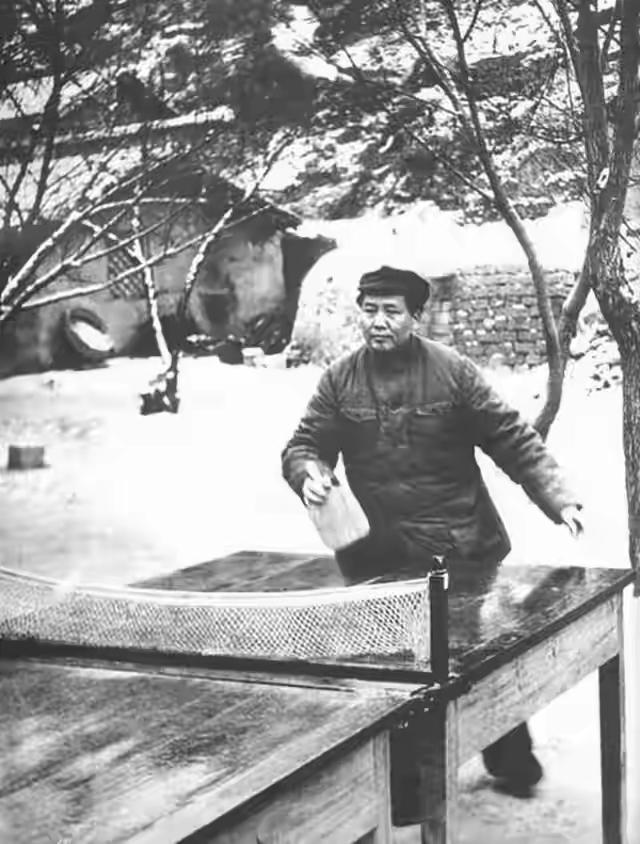 虽然毛主席享年83岁，保健医生却说：其实毛主席不具备长寿条件