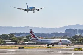 留学生刚落地澳洲就被当场取消签证，只因在手机中发现这...图片