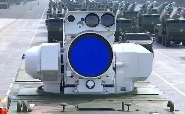 定向能武器装备首次亮相阅兵场