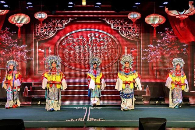 在银川，文化惠民润心田！