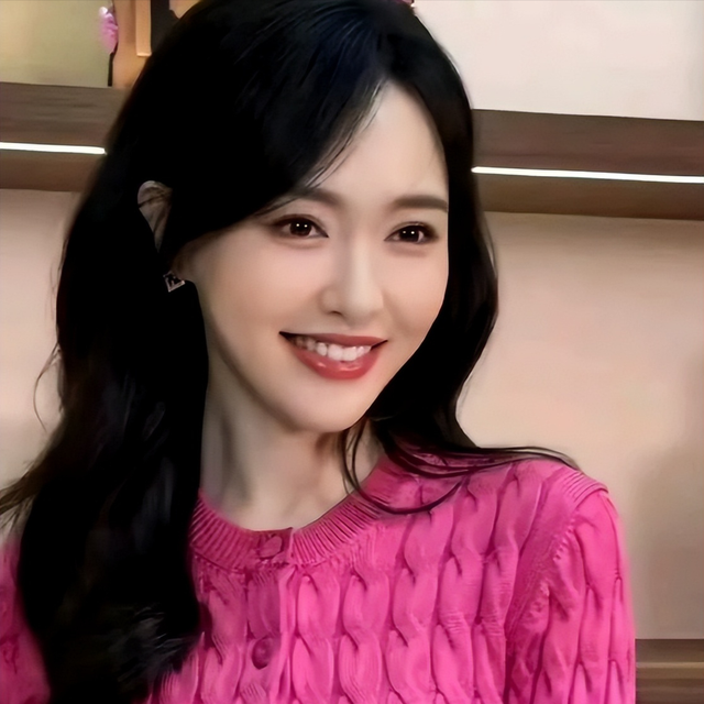 婚变传闻不到2月	，42岁唐嫣高调官宣喜讯，罗晋的近况却让人唏嘘