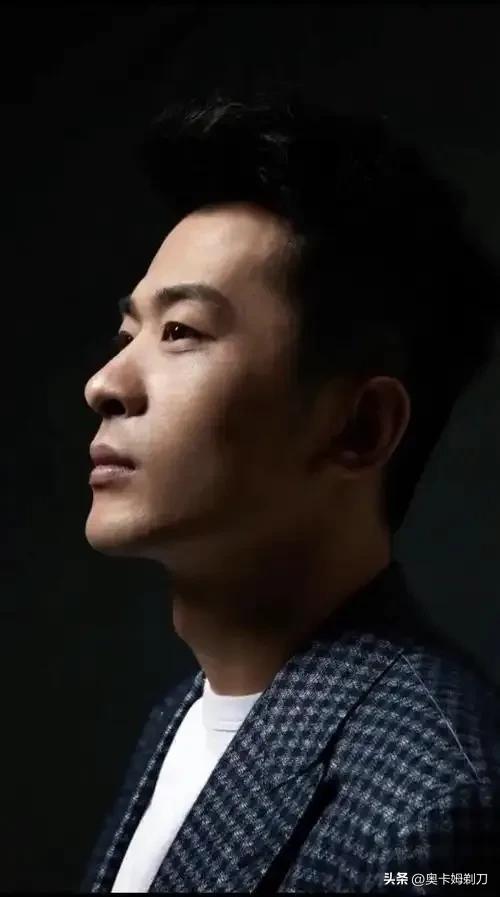 辛巴：从“草根逆袭”到“退网风波”——直播江湖的传奇与争议