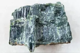 一级致癌物“石棉”，潜伏期可达15年，这些常用的物品可能都有！图片