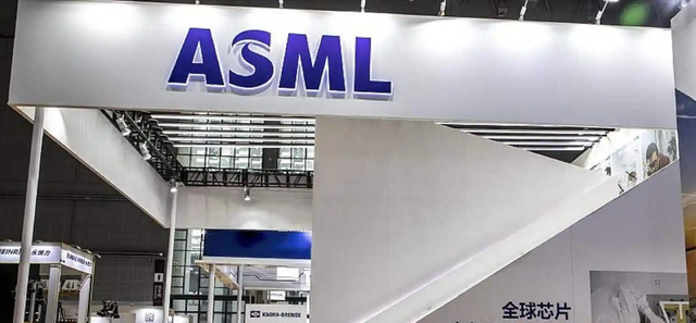 美荷两国同时发声，对中国独立研发的光刻机技术给予了强烈批评