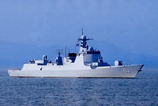 中美舰艇发生激烈对峙，外军突然冲向解放军，结果下一刻变老实了