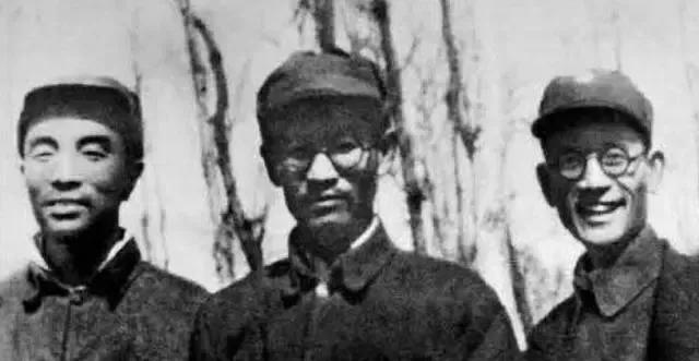 薄一波的两位亲家，一位开国将军，另一位官至副国级	，分别是谁？