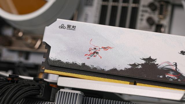 开箱评测丨开学新装备，绫龙DDR5 6000 CL36 32GB内存