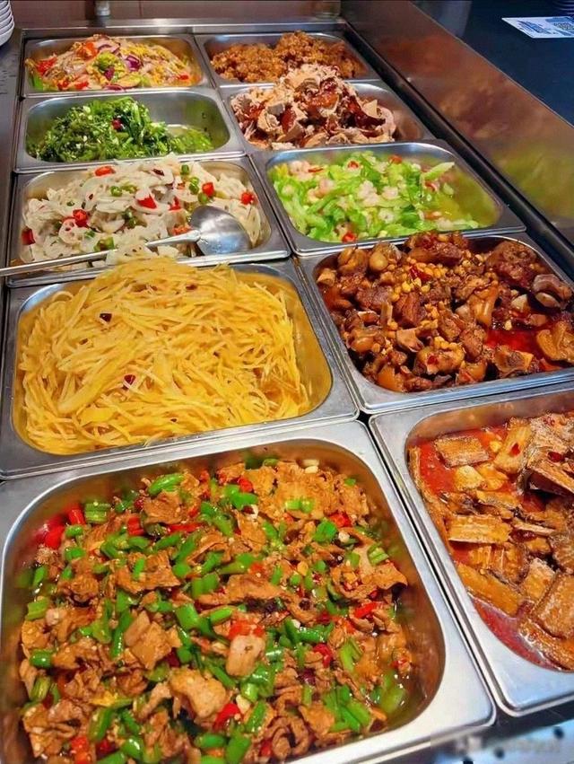 北京下了铁命令	，2027年底前，所有中小学必将告别“校外配餐	”