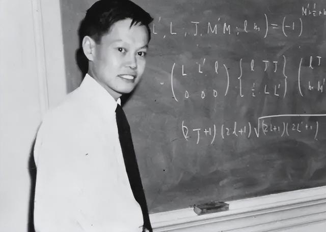 杨振宁的年薪到底有多高？知道真实数据后，才发现对他误解太深