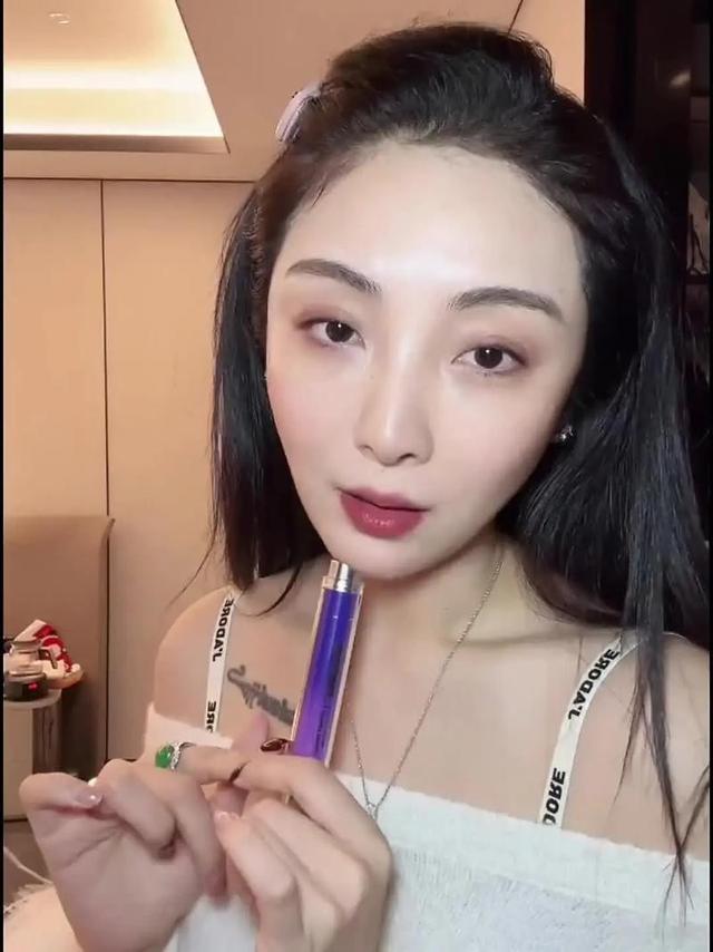 “买英国精子生3娃”的山东女人，7年后现状曝光，她如今怎么样了