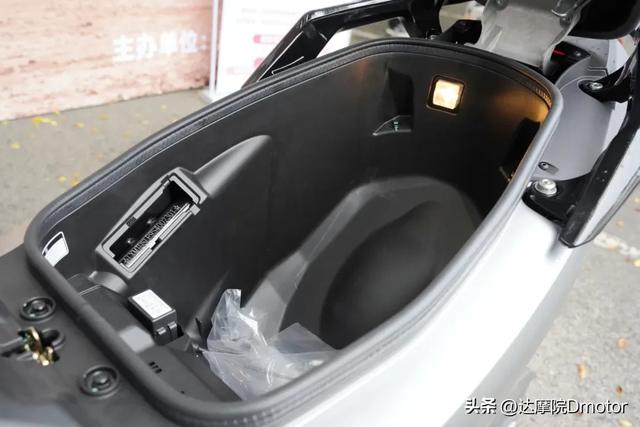 三阳ADV踏板剑齿虎400&SHEX125平踏高清图赏！文末彩蛋，它来了！