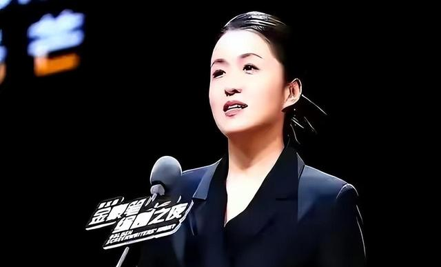 陪睡陪玩只是冰山一角！袭警、集体嫖娼、舔手指，各个离谱且意外