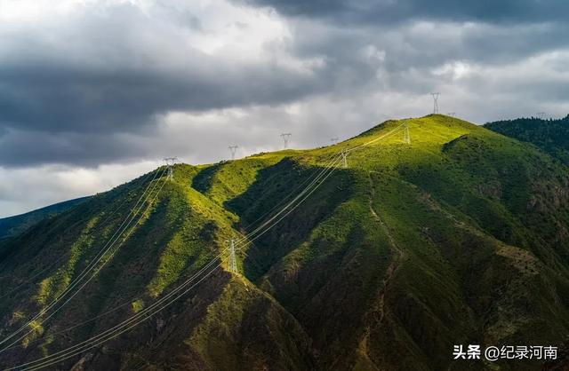 在朋友圈的一方小小天地里，那神秘而圣洁的雪域高原——西藏