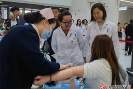 医者热血 生命护航 乌鲁木齐市友谊医院开展无偿献血活动图片