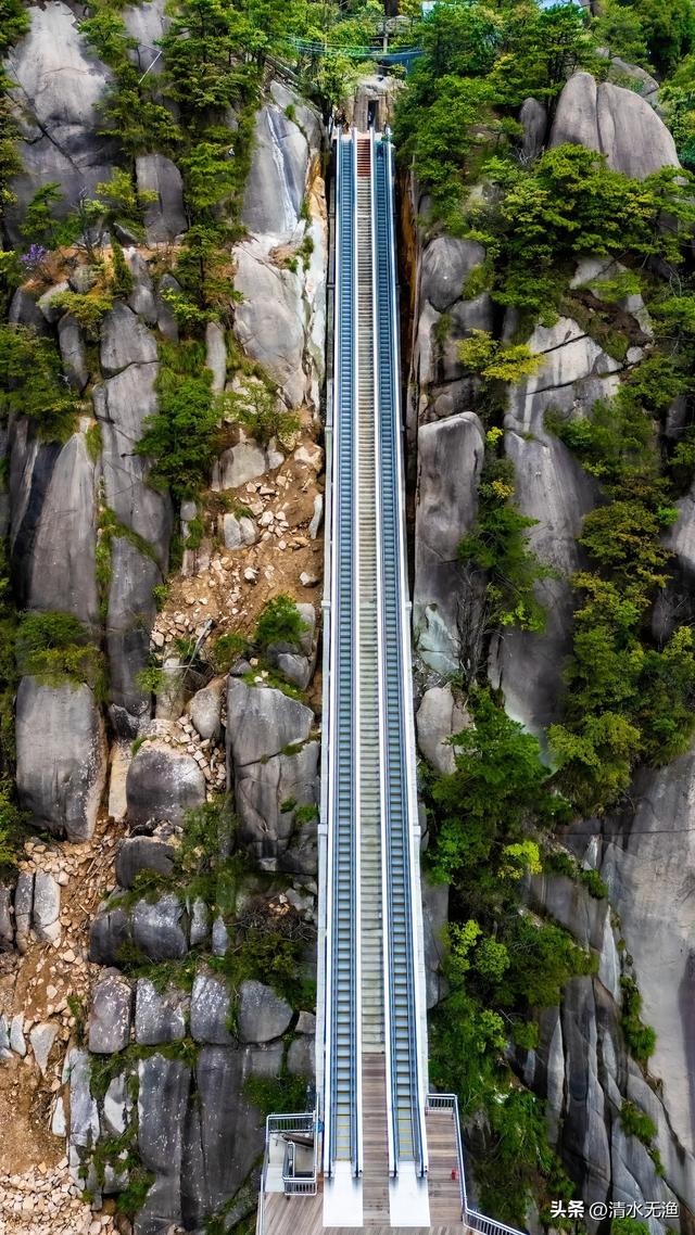 江西你糊涂啊不宣传这座山，颜值不输三清山，电梯坐到山顶