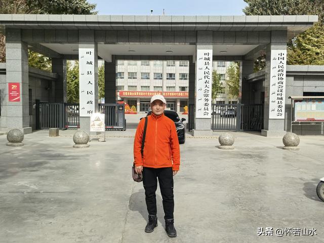 2025环南疆沙漠铁路背包自由行日记(3)---新藏公路零起点叶城打卡