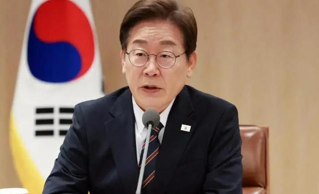 忍耐15天，李在明终于下令，韩国军队逼近独岛，高市再次喊话中国