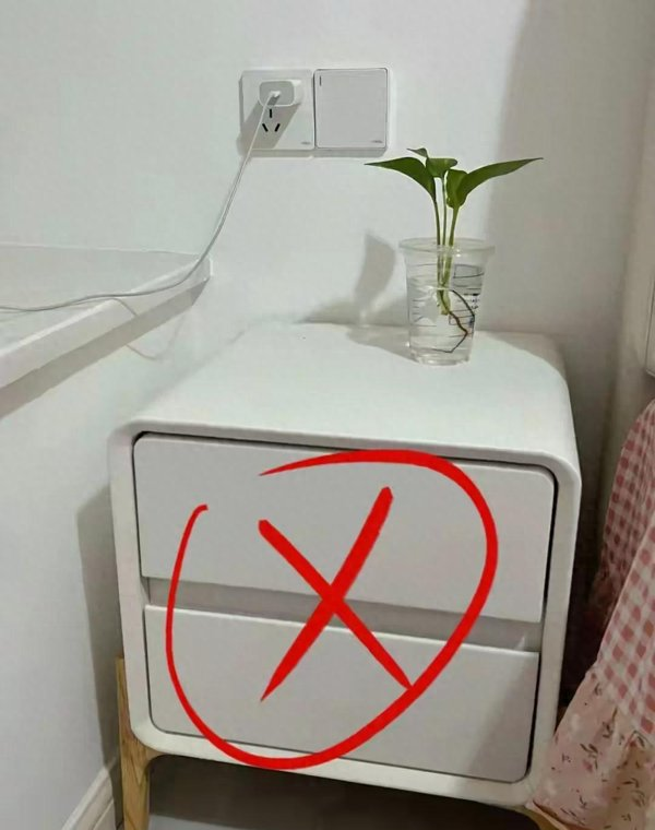 “床头柜”已经退出中国家庭，现在流行这样做，高级感十足！