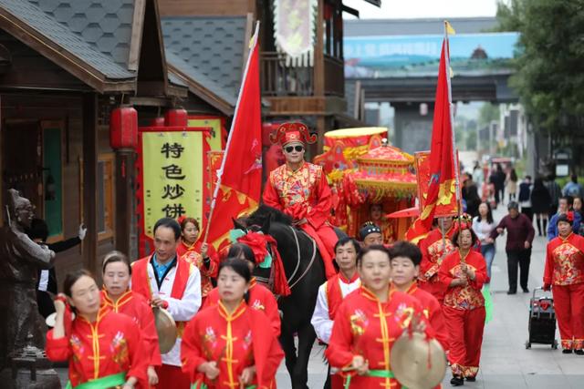 冲！振兴小镇开启“8天狂欢”！