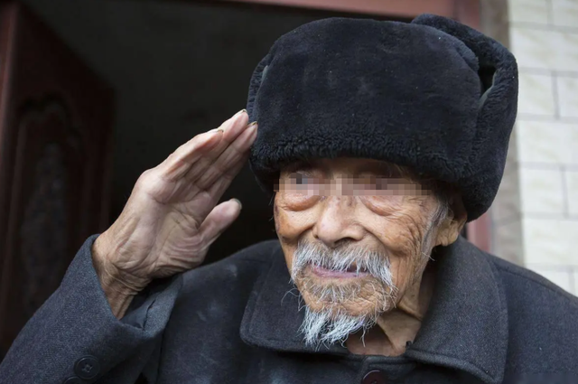 脑出血跟戴帽子有关？医生警告：52岁后	，天冷要注意这6件事