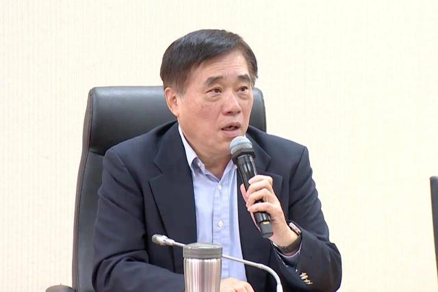 前下属盛赞郝龙斌厚道