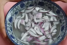 养花除虫“小偏方”，民间的5个土方法，不喷药也能把虫子赶走图片