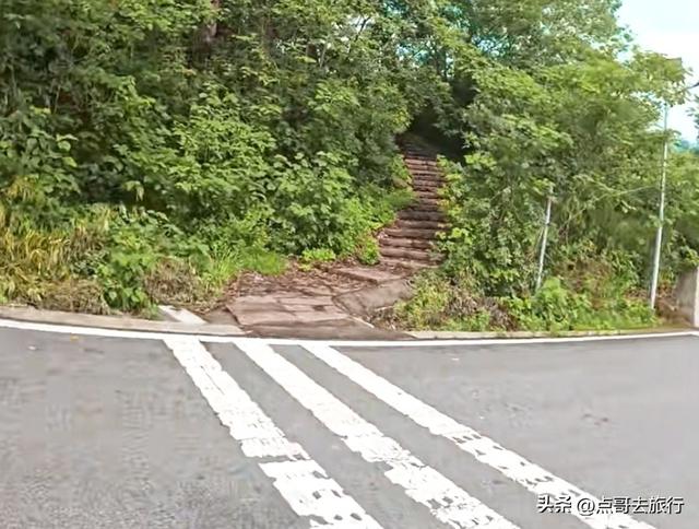 成都龙泉山被冷落的徒步线路，视野超级惊艳，地铁公交车可达！