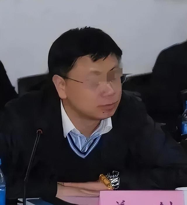 又揪出来一个巨贪，金额高达9.7亿，首富夫人郝斌跨境逃亡失败了