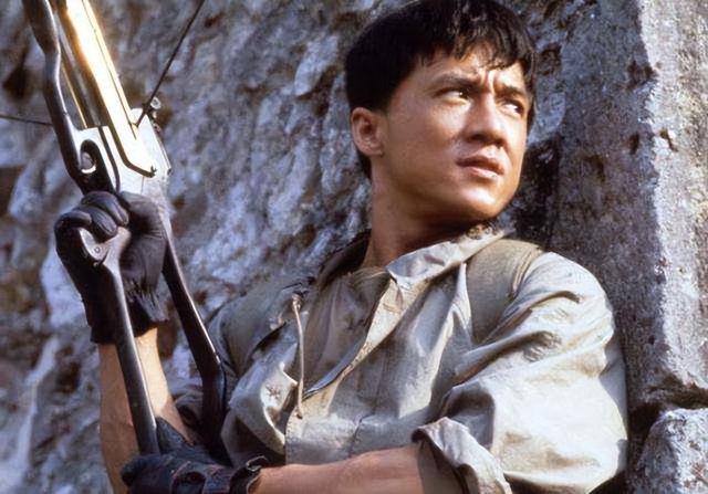 官媒出手！71岁成龙被传“去世”，真相大白后才知受害者不止是他