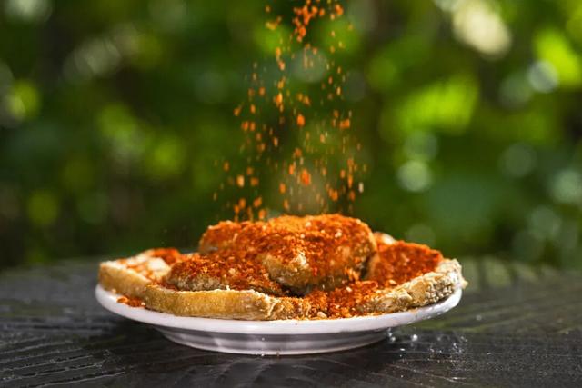 春秋假出逃天花板！成都1.5h直达，天全CityWalk强势来袭，打卡赢文创奖牌+狂炫美食！