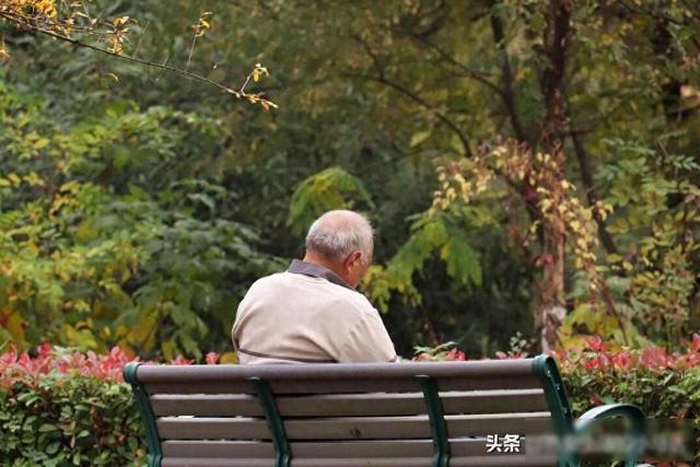 我64岁才发现：人生下半场幸福与否，取决于子女有无稳定的工作