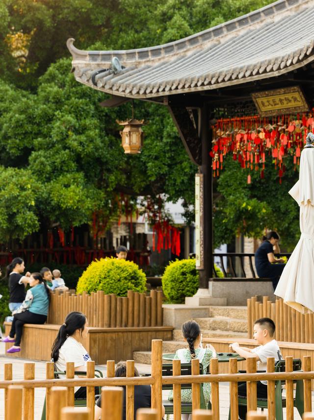 这个冷门赣南小镇，一到秋天满是橙香🍊