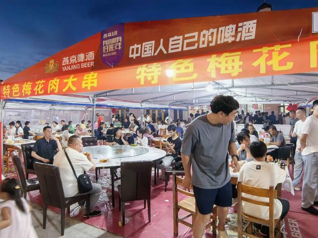 北红玛瑙、烧烤排档、免费电影……汤旺县第二届欢乐巷活动18日开幕