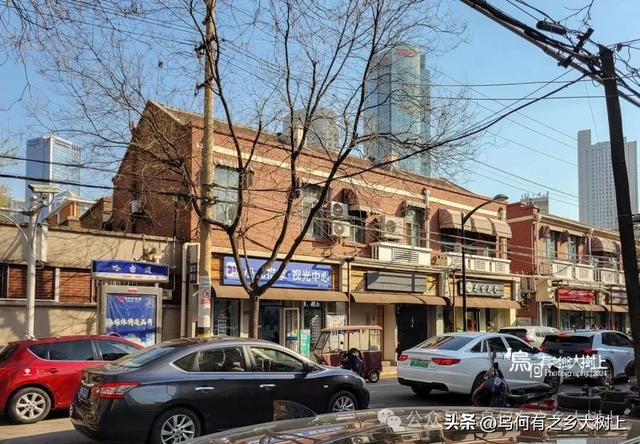 天津银凤里一带，已有百年历史，解放后被冠以正义、民主等名