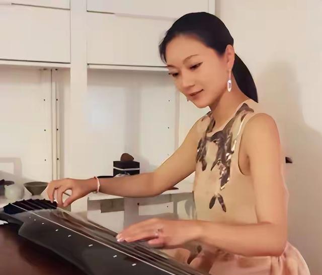 把“依附”美化为“智慧”？陈婷的24年，真不是给女人上的课