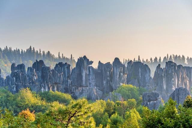 你所不知道的云南十八怪——石头长在云天外