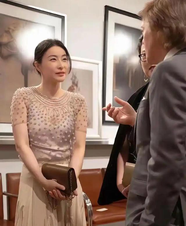 霍家没想到，纵横跳水界多年的儿媳郭晶晶，竟遭到一个这么大教训