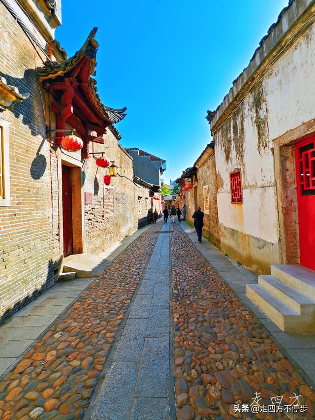 青砖黛瓦间的盛世闲庭——赣州灶儿巷漫游记