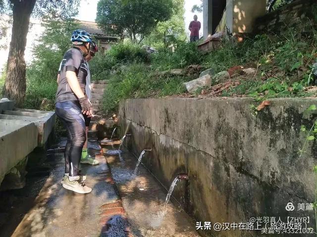 骑游陕南的三大古寺庙